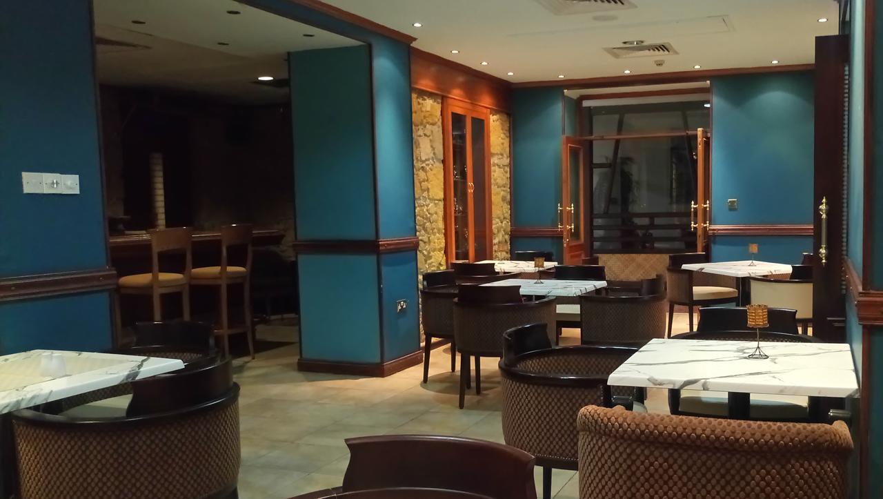Castelli Hotel Nicosia Exteriör bild